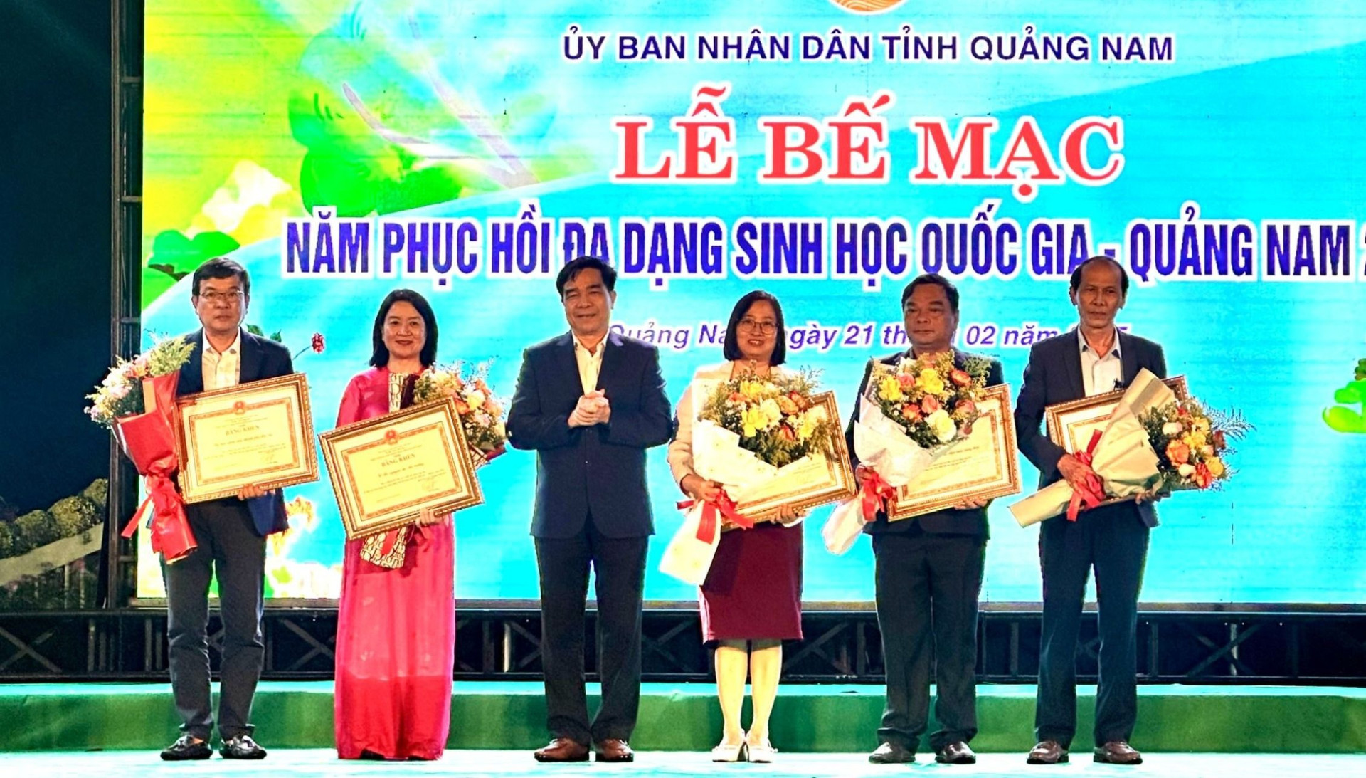 21-2-be-mac-nam-du-lich-quoc-gia-2767-175.jpg.jpg