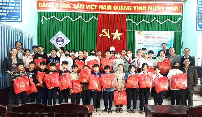 2025_binhtrung_congdanhoctap_3.jpg
