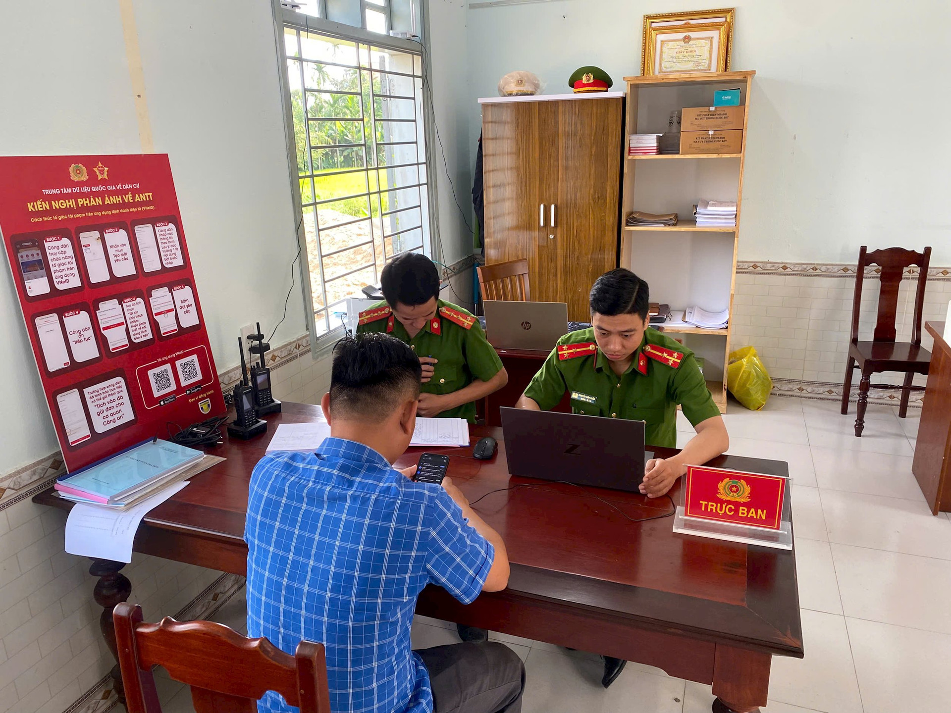 cong an phuong dien minh
