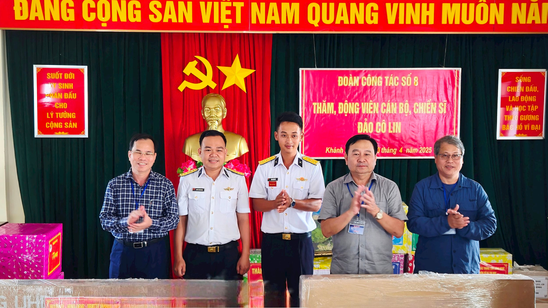 Tang qua dao Colin