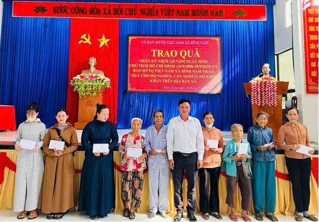 2025_binhnam_traoquanguoingheo_1.jpg
