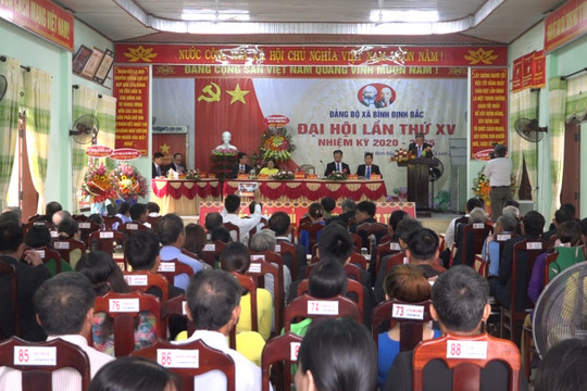 Phó Bí thư Thường trực Huyện ủy Nguyễn Đức Tám dự Đại hội Đảng bộ xã Bình Định Bắc