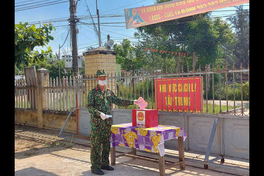 Công dân 2 khu cách ly tập trung của huyện đã hoàn thành việc bỏ phiếu bầu cử