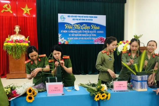 Rực rỡ Hội thi cắm hoa chào mừng Ngày Quốc tế Phụ nữ 8-3 của Hội Phụ nữ Công an huyện