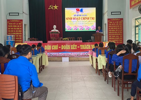 Đoàn xã Bình Giang tổ chức đợt sinh hoạt chính trị kỷ niệm 93 năm Ngày thành lập Đảng bộ Quảng Nam