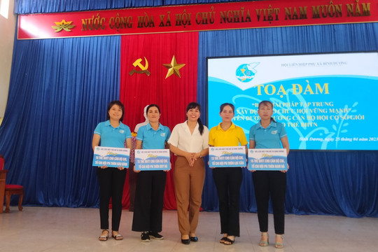 Hội LHPN xã Bình Dương tọa đàm xây dựng tổ chức hội vững mạnh