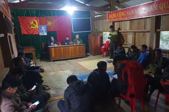 Đẩy mạnh công tác tuyên truyền, tập huấn và thực hiện quy chế phối hợp về quản lý, bảo vệ rừng