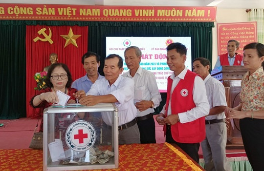 Bình Triều phát động Tháng Nhân đạo năm 2023 và phong trào “Người tốt, việc thiện – Chung sức xây dựng cộng đồng nhân ái”