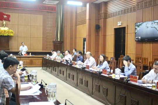 Đẩy nhanh tiến độ bồi thường, giải phóng mặt bằng Dự án nạo vét, thoát lũ khẩn cấp và chống xâm nhập mặn sông Cổ Cò