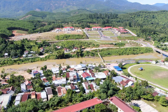 Miền núi Quảng Nam nỗ lực sắp xếp dân cư