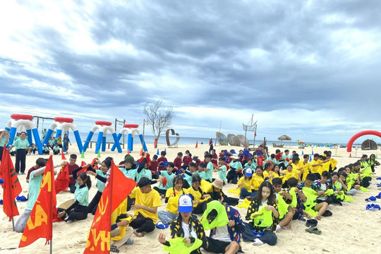 Bình Dương – hơn 200 đoàn viên, học sinh tham gia ngày hội thiếu nhi