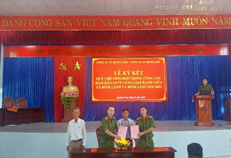 Công an xã Bình Lãnh, Thăng Bình và Công an xã Bình Lâm, Hiệp Đức tổ chức ký kết quy chế phối hợp đảm bảo ANTT vùng giáp ranh giữa 02 xã năm 2023