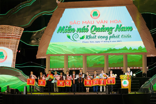 Khai mạc Ngày hội Văn hóa, Thể thao và Du lịch các huyện miền núi Quảng Nam lần thứ XX