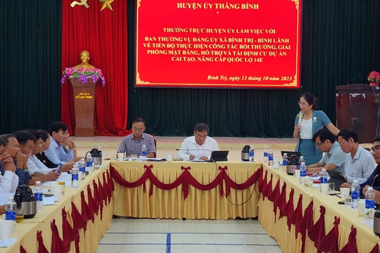 Thường trực Huyện ủy làm việc với Bình Lãnh, Bình Trị về dự án đường Quốc lộ 14E