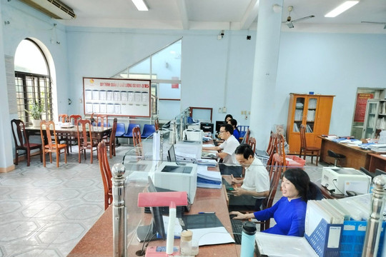 Kho bạc Nhà nước Thăng Bình mở rộng phối hợp thu qua ngân hàng tạo điều kiện thuận lợi cho người dân, doanh nghiệp