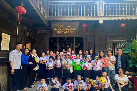 Nhiều hoạt động kỷ niệm 24 năm Ngày đô thị cổ Hội An được UNESCO công nhận di sản văn hóa thế giới