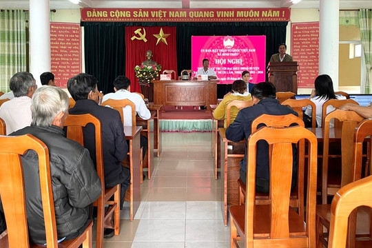 Hội đồng nhân dân huyện tiếp xúc cử tri tại xã Bình Triều