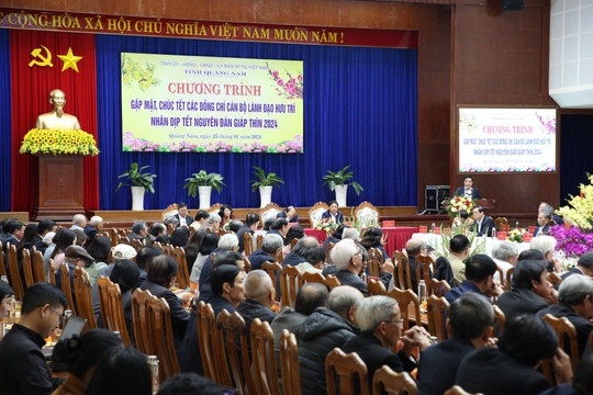 Gặp mặt nguyên lãnh đạo Đảng, Nhà nước là người con quê hương Quảng Nam và nguyên lãnh đạo tỉnh từ năm 1997 đến nay