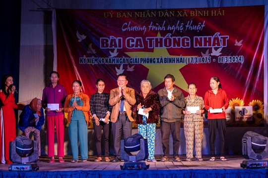 Bình Hải tổ chức đêm văn nghệ chào mừng 49 năm ngày giải phóng  ( 17/3/1975- 17/3/2024)