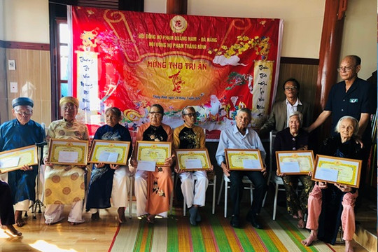 Hội đồng Họ Phạm huyện Thăng Bình mừng thọ 71 cụ cao tuổi