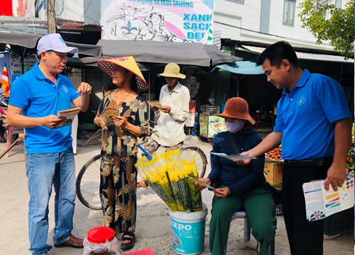 Tuyên truyền “Tháng vận động triển khai BHXH toàn dân”