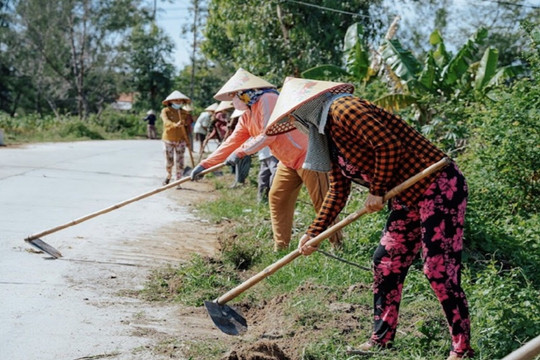 Chi hội phụ nữ thôn Nam Hà thực hiện mô hình  “Phụ nữ với môi trường xanh”