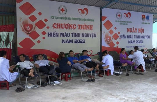 Thăng Bình tôn vinh người có 10 lần hiến máu tình nguyện trở lên