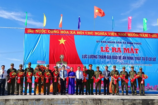 Xã Bình Phục tổ chức lễ ra mắt lực lượng tham gia bảo vệ an ninh trật tự ở cơ sở