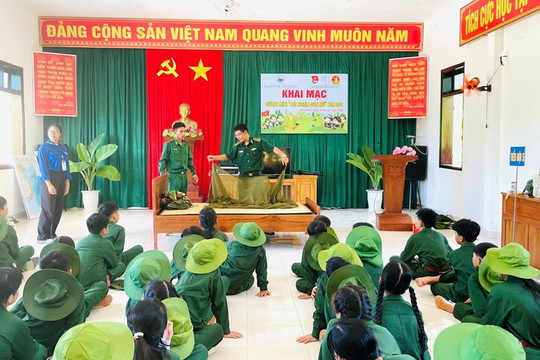 BCĐ hoạt động hè xã Bình Minh tổ chức chương trình “Trải nghiệm quân ngũ” năm 2024