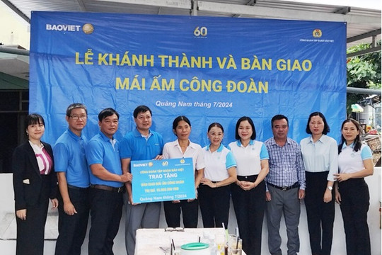 Bàn giao “Mái ấm công đoàn” tại xã Bình Minh