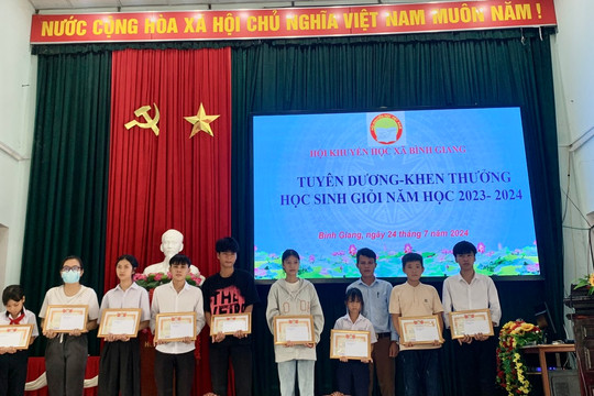 Hội khuyến học xã Bình Giang tổ chức tuyên dương, khen thưởng cho học sinh đạt thành tích tốt năm học 2023-2024