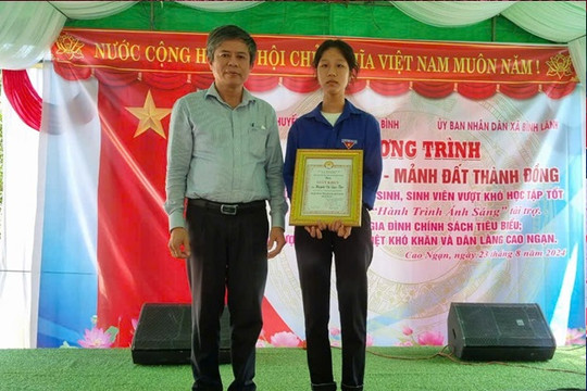 Hội Khuyến học huyện Thăng Bình tổ chức chương trình về với Cao Ngạn thành đồng