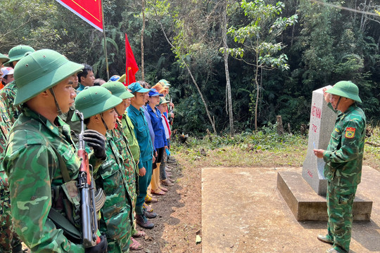 Công tác vận động đồng bào tham gia bảo vệ chủ quyền lãnh thổ, an ninh biên giới trên địa bàn Quảng Nam