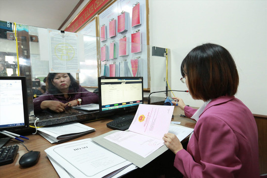 Tiếp nhận công chức về làm việc tại Phòng KT-HT huyện Thăng Bình