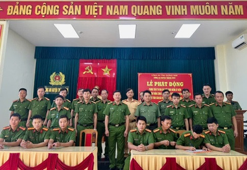 Công an huyện Thăng Bình tổ chức Lễ phát động phong trào thi đua đặc biệt chào mừng kỷ niệm 80 năm Ngày truyền thống Công an nhân dân Việt Nam, 20 năm Ngày hội toàn dân bảo vệ an ninh Tổ quốc