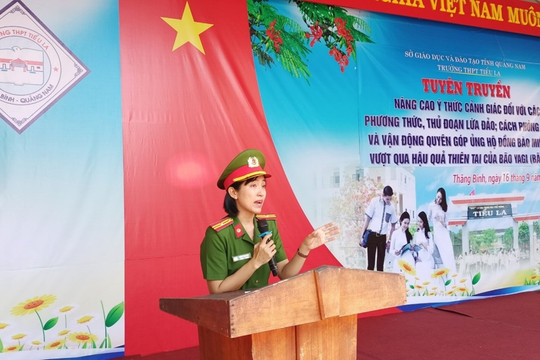 Trường THPT Tiểu La tuyên truyền luật cho học sinh và quyên góp ủng hộ đồng bào bị thiệt hại do cơn bão số 3 gây ra