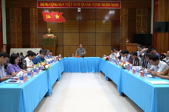 Phó Chủ tịch UBND tỉnh Trần Anh Tuấn làm việc với huyện Nam Trà My về tiến độ giải ngân vốn đầu tư công