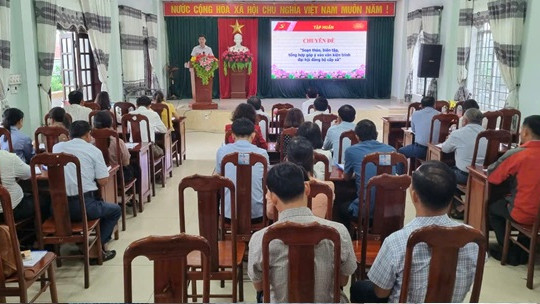 Bồi dưỡng nghiệp vụ công tác văn phòng cấp ủy Đảng