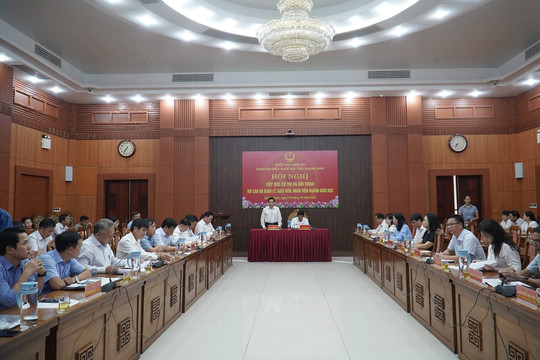 Đoàn đại biểu Quốc hội đơn vị Quảng Nam tiếp xúc cử tri ngành Giáo dục