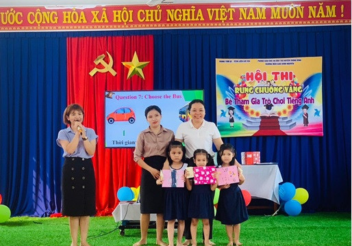 Cô giáo mầm mon hết lòng vì trẻ thơ