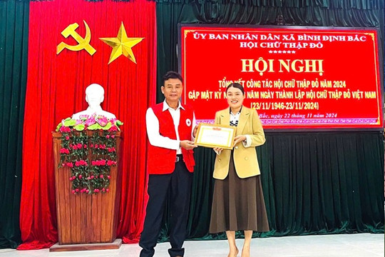Bình Định Bắc tôn vinh 1 tập thể, 14 cá nhân người hiến máu