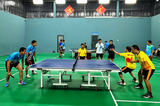 Khai mạc vòng loại giải thể thao chào mừng kỷ niệm 80 năm ngày thành lập QĐNDVN