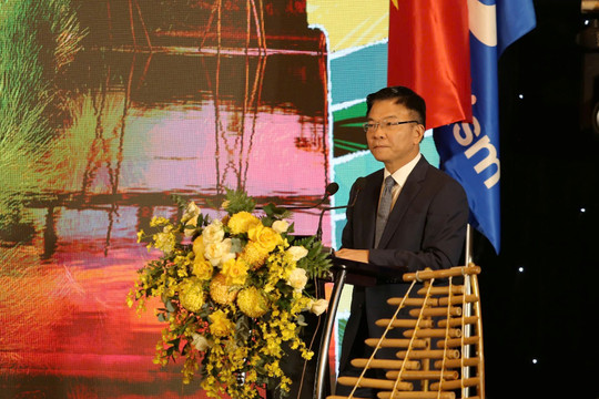 Phó Thủ tướng Lê Thành Long: Phát triển du lịch nông thôn phải gắn với bảo tồn hệ sinh thái, văn hóa địa phương