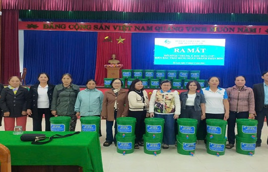 Thị trấn Hà Lam ra mắt mô hình “Thùng ủ rác hữu cơ” biến rác hằng ngày thành phân bón