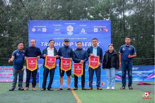 Bình Minh tổ chức giải bóng đá thanh niên huy động quà và học bổng tặng học sinh khó khăn