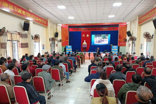 Ban An toàn giao thông tỉnh tuyên truyền ATGT tại xã Bình Dương