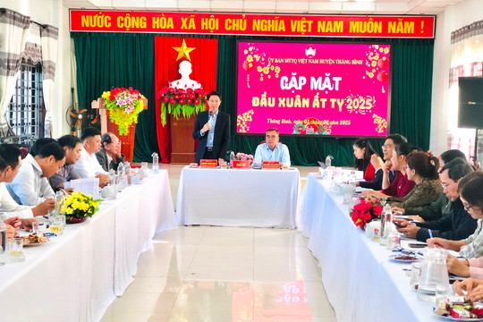 Ủy ban MTTQ Việt Nam huyện tổ chức Gặp mặt đầu xuân Ất Tỵ và phát động, ký kết giao ước thi đua năm 2025