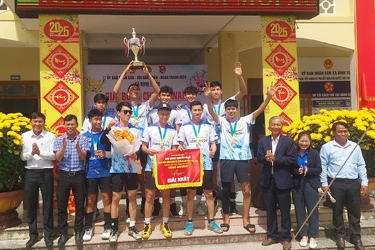 Bình Triều tổ chức Giải bóng chuyền nam “mừng Đảng, mừng Xuân 2025”