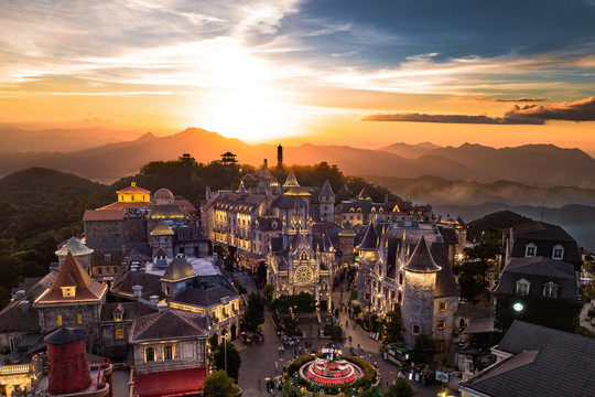 Sun World Ba Na Hills tri ân lớn cho người dân miền Trung, Tây Nguyên