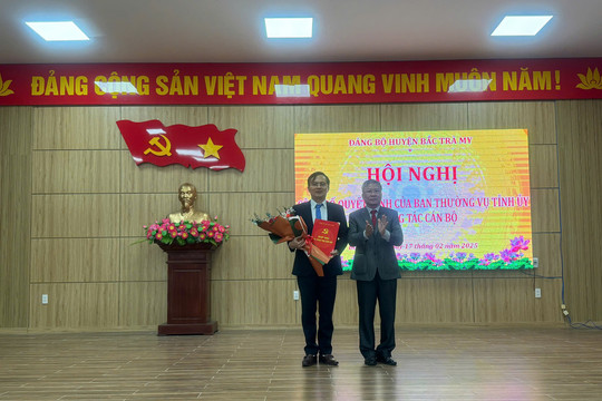 Chủ tịch UBND huyện Bắc Trà My giữ chức Chánh văn phòng UBND tỉnh Quảng Nam